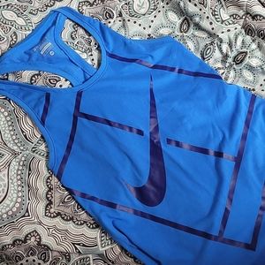 Nike top XS